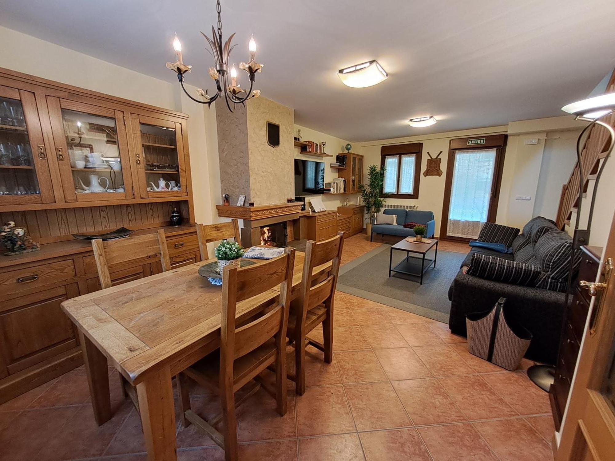 Casa Rural Torreblanca Urroz Kültér fotó